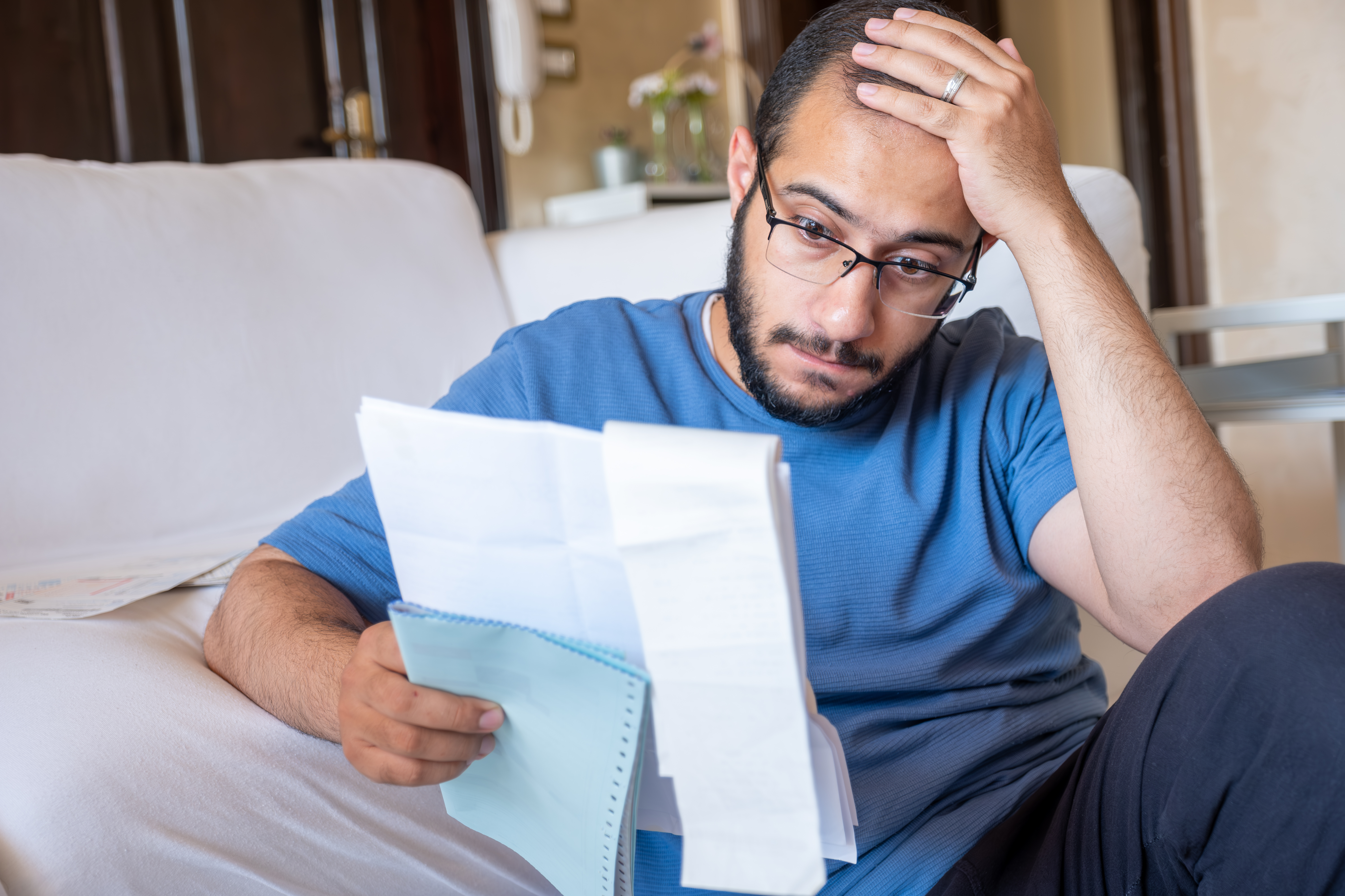 Como sair das dívidas em 7 passos: Guia prático para organizar as suas finanças